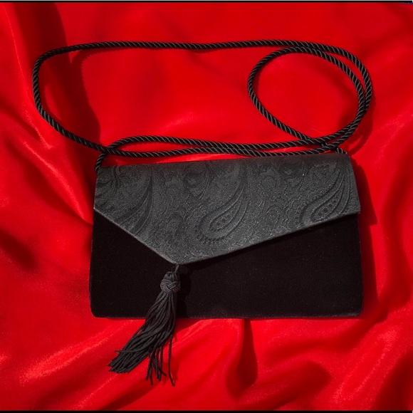 Velvet Purse - Picture 4 of 7